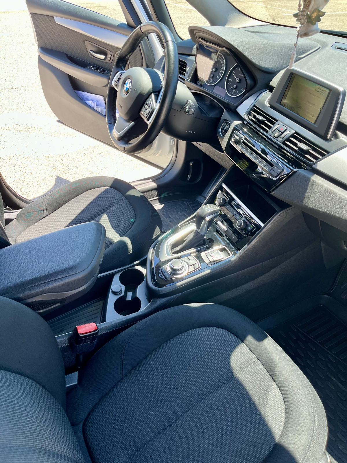 BMW serija 2 Active Tourer 218d automatik, fotografija 10
