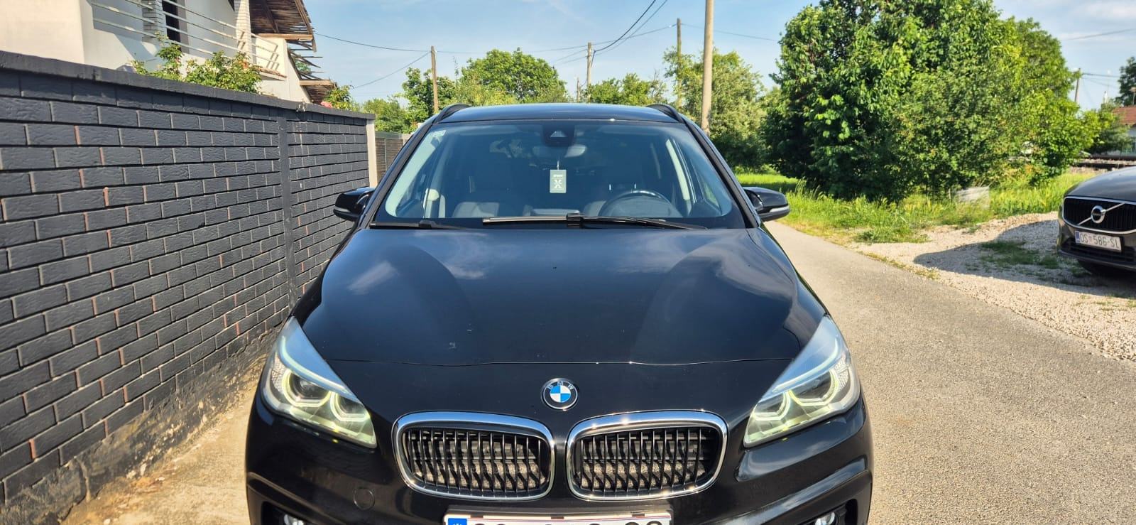 BMW serija 2 Active Tourer 218d automatik, fotografija 2