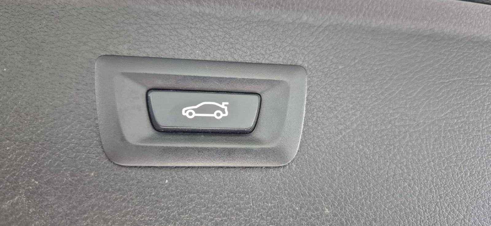 BMW serija 2 Active Tourer 218d automatik, fotografija 11