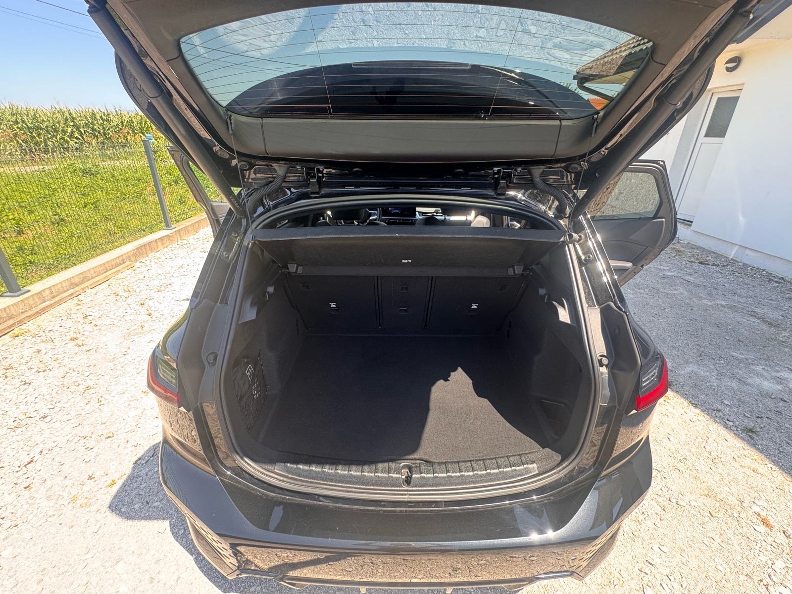 BMW serija 2 Active Tourer 218d M Sport automatik, fotografija 17
