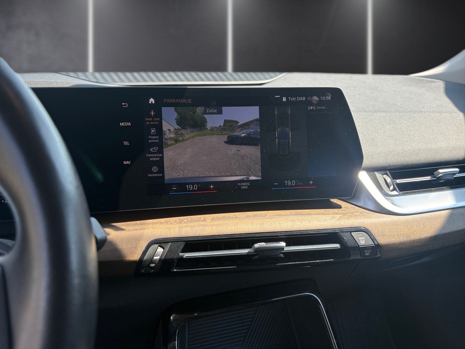 BMW serija 2 Active Tourer 218d LUXURY,LED,KAMER,VIRTUAL,NAVI, fotografija 4