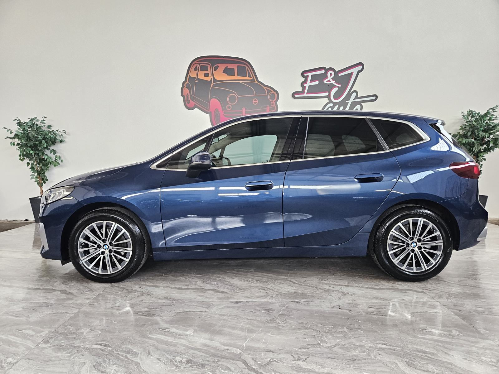 BMW serija 2 Active Tourer 218d Luxury Line Kamera Widescreen AMB, fotografija 3