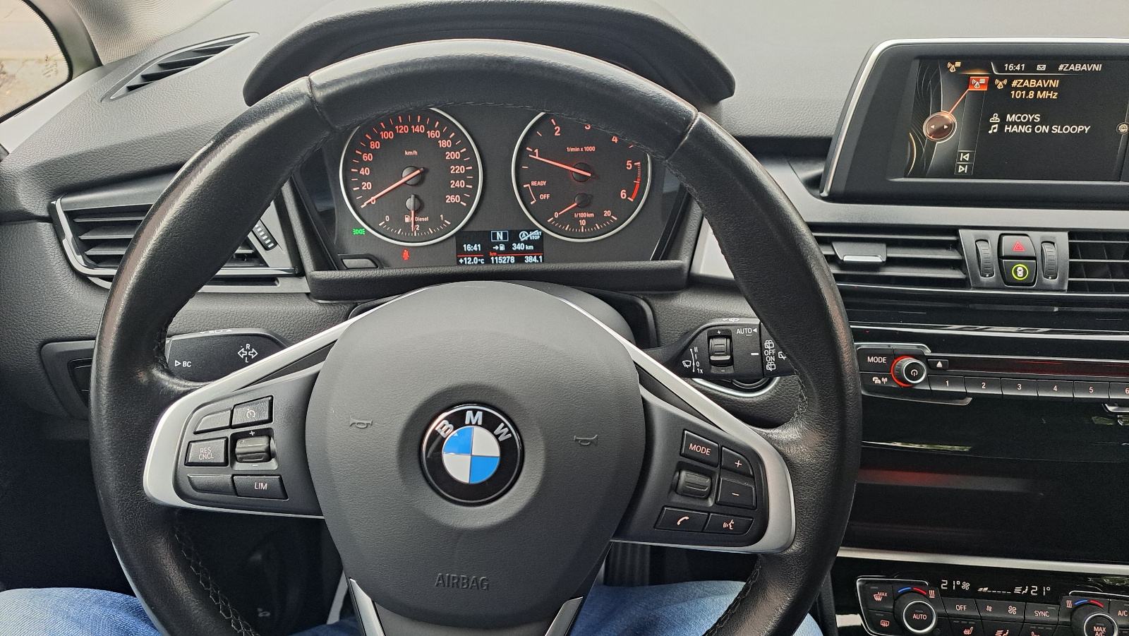 TOP TOP!! BMW serija 2 X DRIVE Active Tourer 218d, fotografija 9