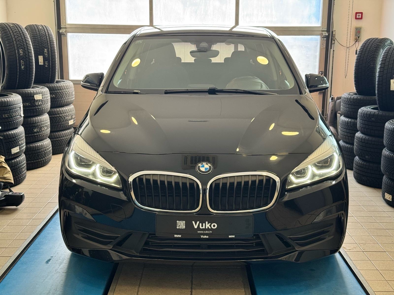 BMW serija 2 Active Tourer 225xe, fotografija 2