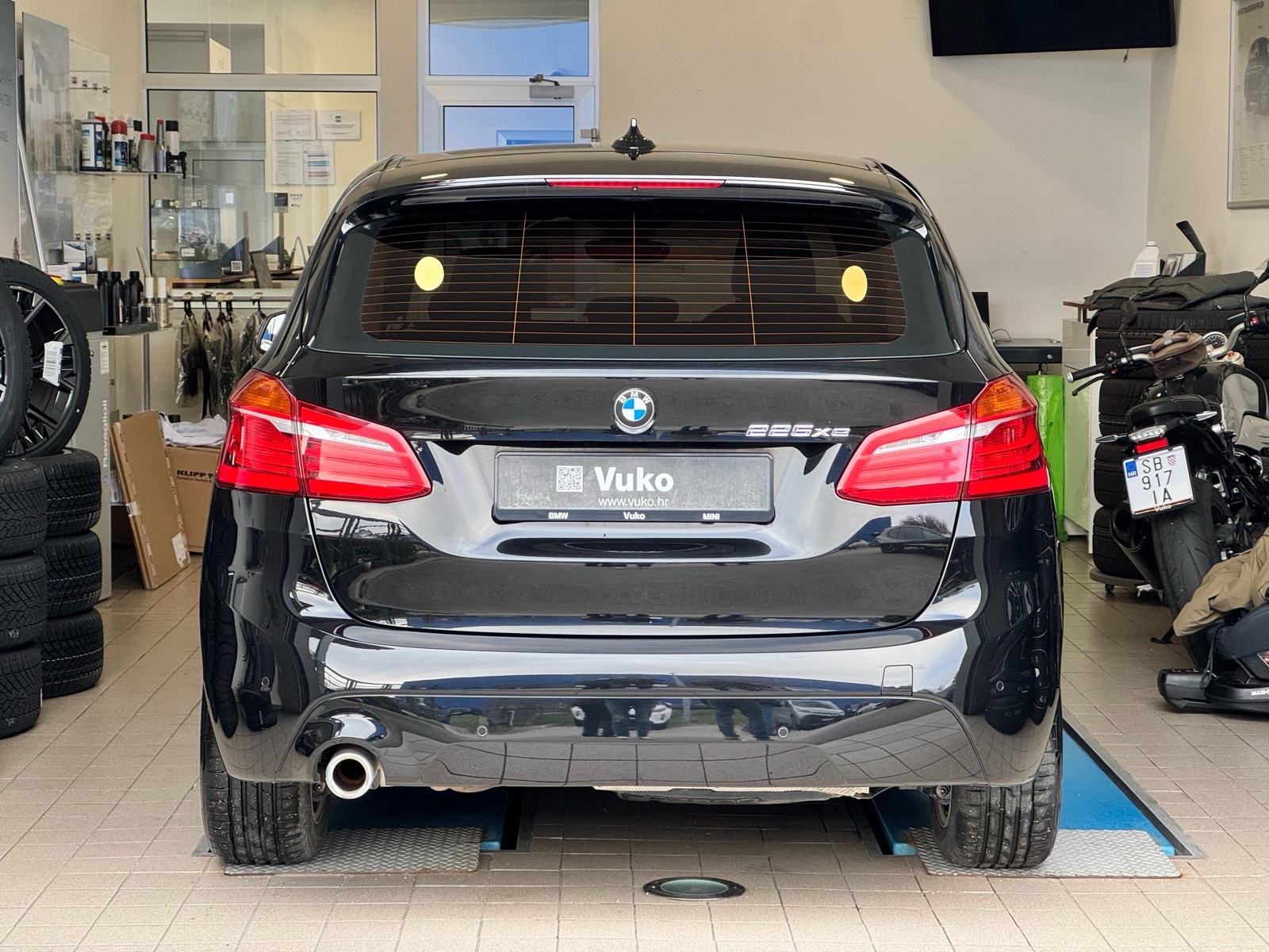 BMW serija 2 Active Tourer 225xe, fotografija 5