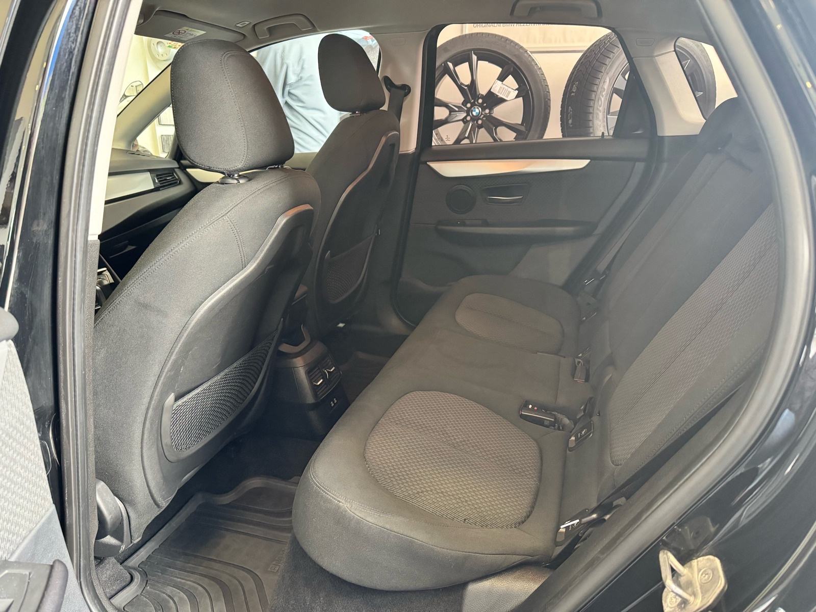 BMW serija 2 Active Tourer 225xe, fotografija 16