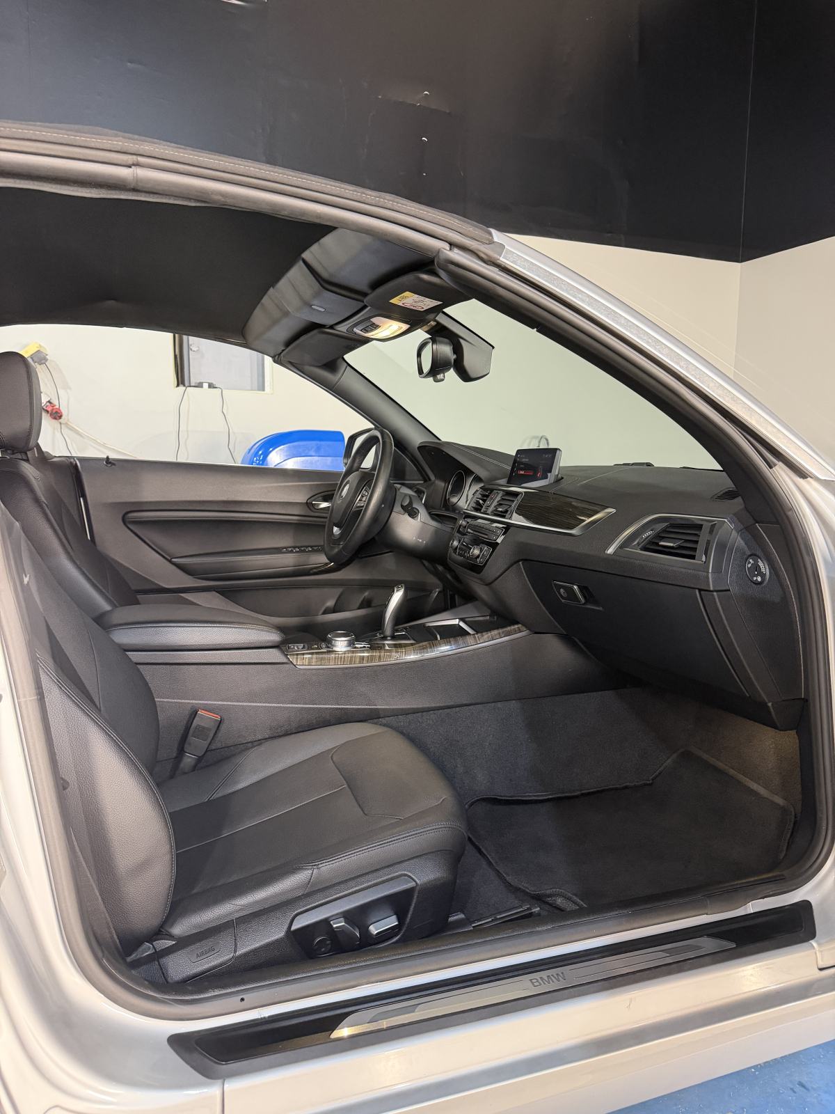 BMW serija 2 Cabrio 218i Luxury Line LCI, automatik, fotografija 17