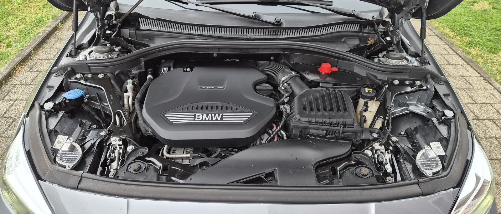BMW serija 2 Gran Coupe 216d Hr Vozilo 1vlasnik Kao Novo, fotografija 16
