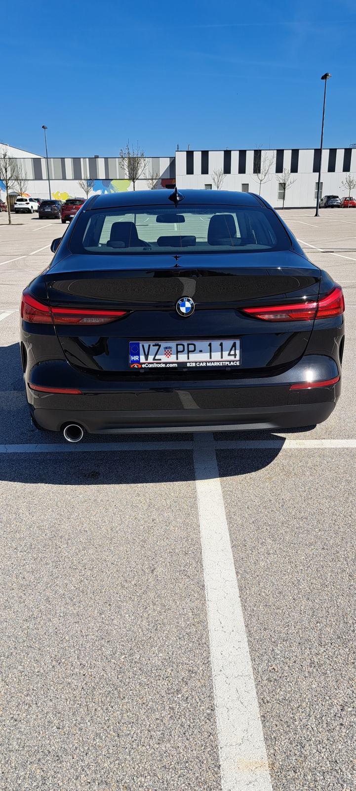 BMW serija 2 Gran Coupe 216d automatik, fotografija 9
