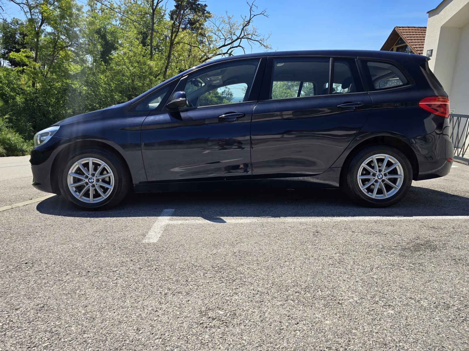 BMW serija 2 Gran Tourer 216d 2016 god . 226000 km ZAMJENA!, fotografija 5