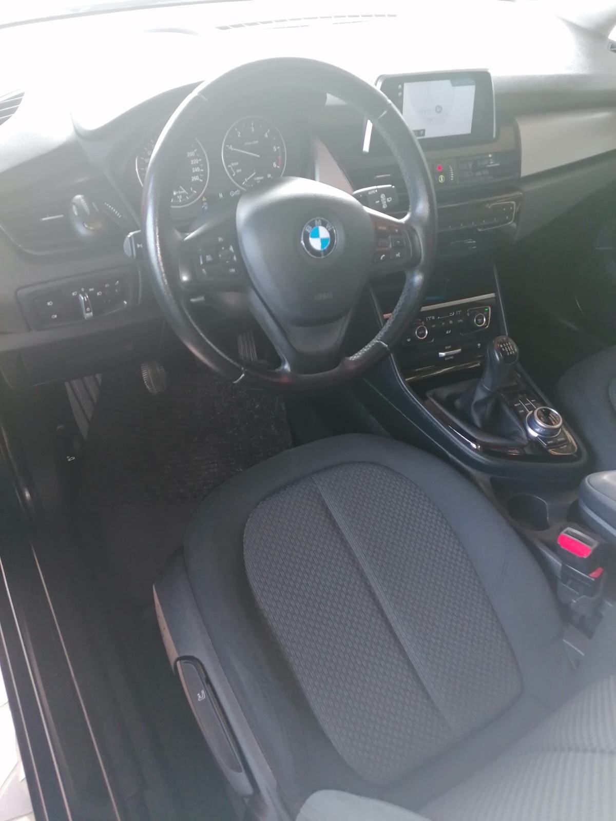 BMW serija 2 Gran Tourer 216d ODLIČAN, pogled izvana - slika 4