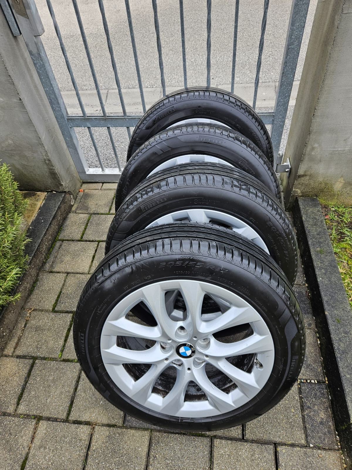 BMW serija 2 Gran Tourer 218d automatik. 11/2022 godina, fotografija 11