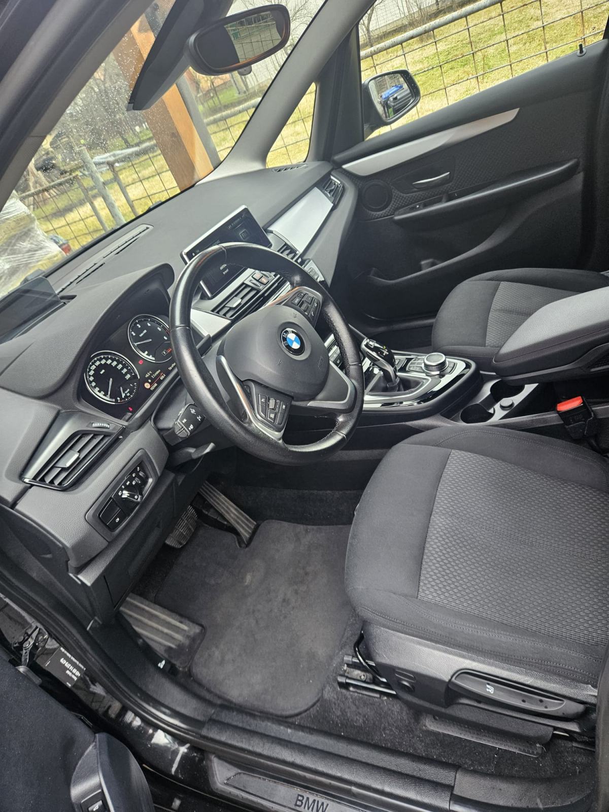 BMW serija 2 Gran Tourer 218d automatik. 11/2022 godina, fotografija 7