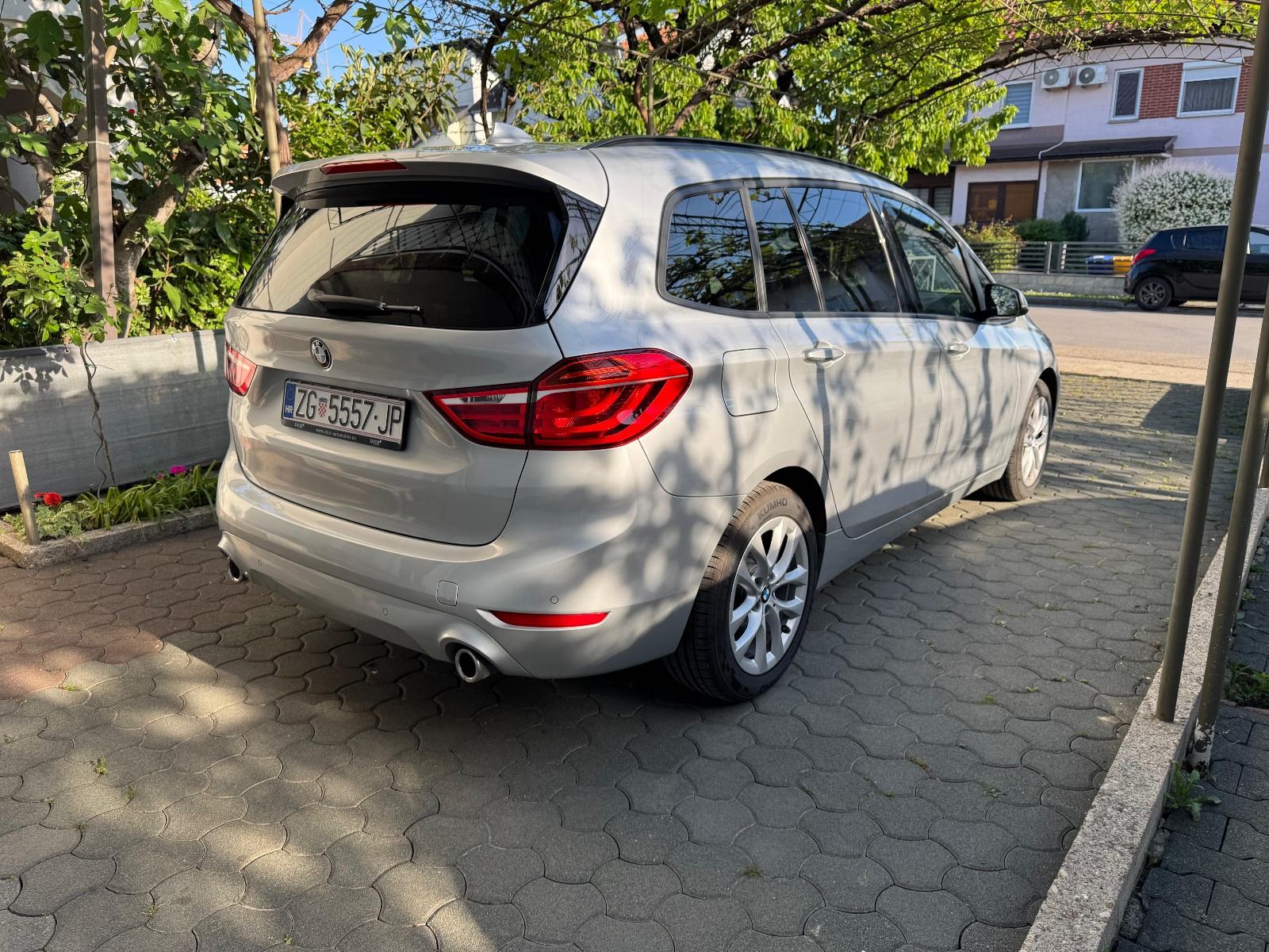 BMW serija 2 Gran Tourer 218d automatik, fotografija 4