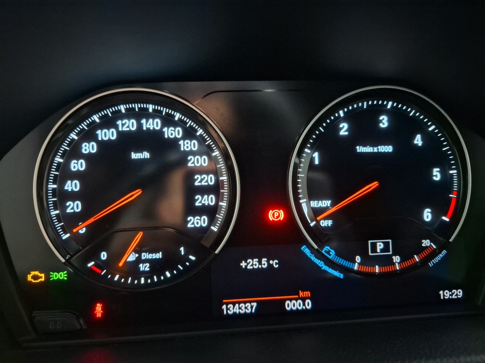 BMW serija 2 Gran Tourer 218d automatik, fotografija 8