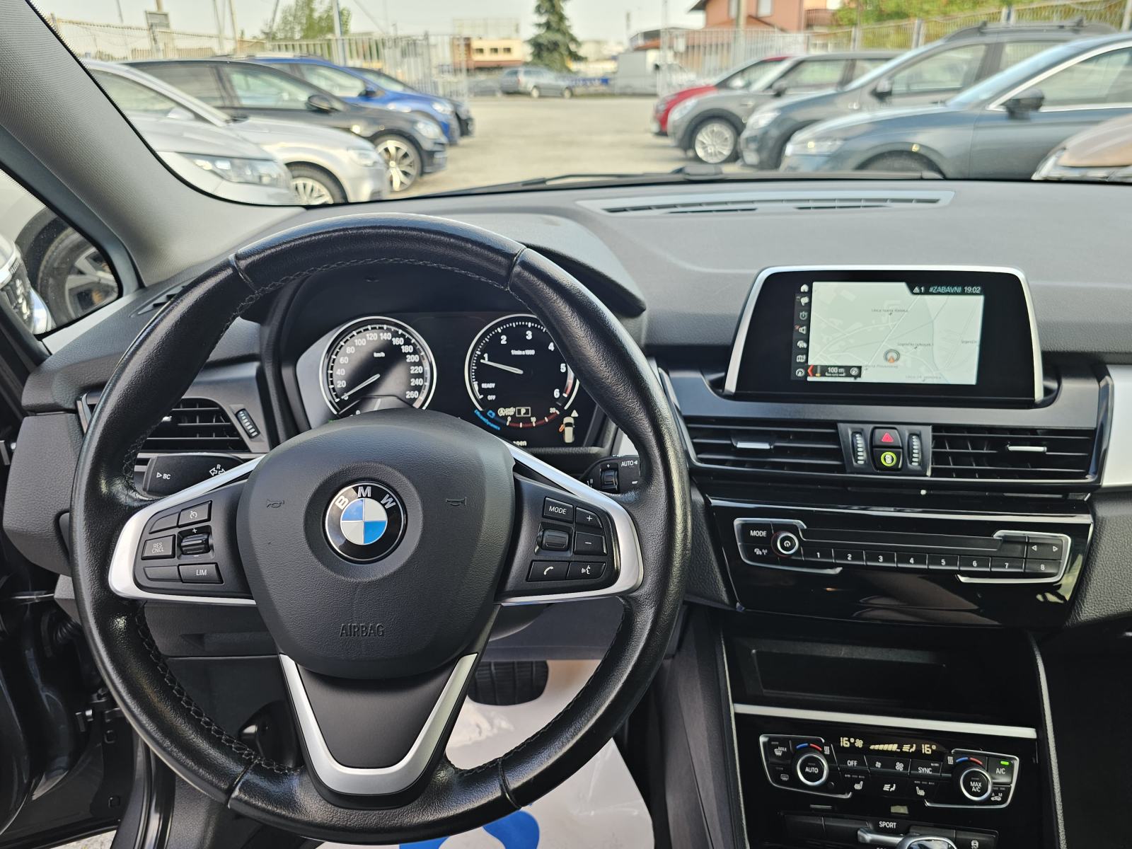 BMW serija 2 Gran Tourer 218d automatik "126000km"-SERVISNA-GARANCIJA, fotografija 17