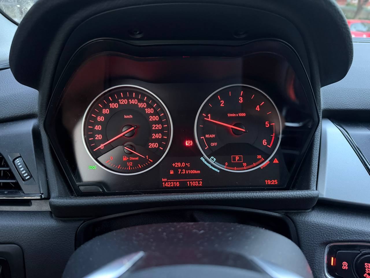 BMW serija 2 Gran Tourer 218d automatik, fotografija 12
