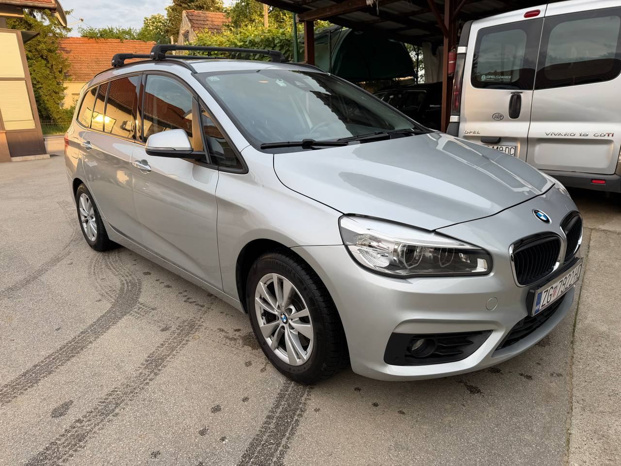 BMW serija 2 Gran Tourer 218d automatik, fotografija 4