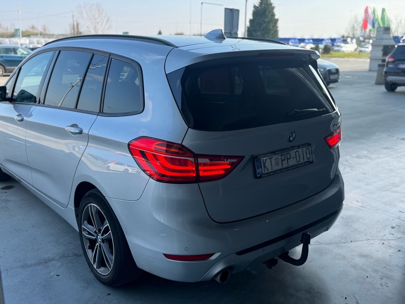 BMW serija 2 Gran Tourer*M PAKET*7 SJEDALA*, fotografija 6