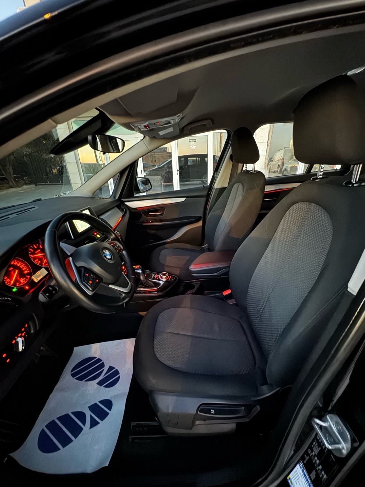 BMW serija 2 GranTourer 218d AUTOMATIK—7 SJEDALA—AMBIENT—ACC—NAV—2xPDC, fotografija 20