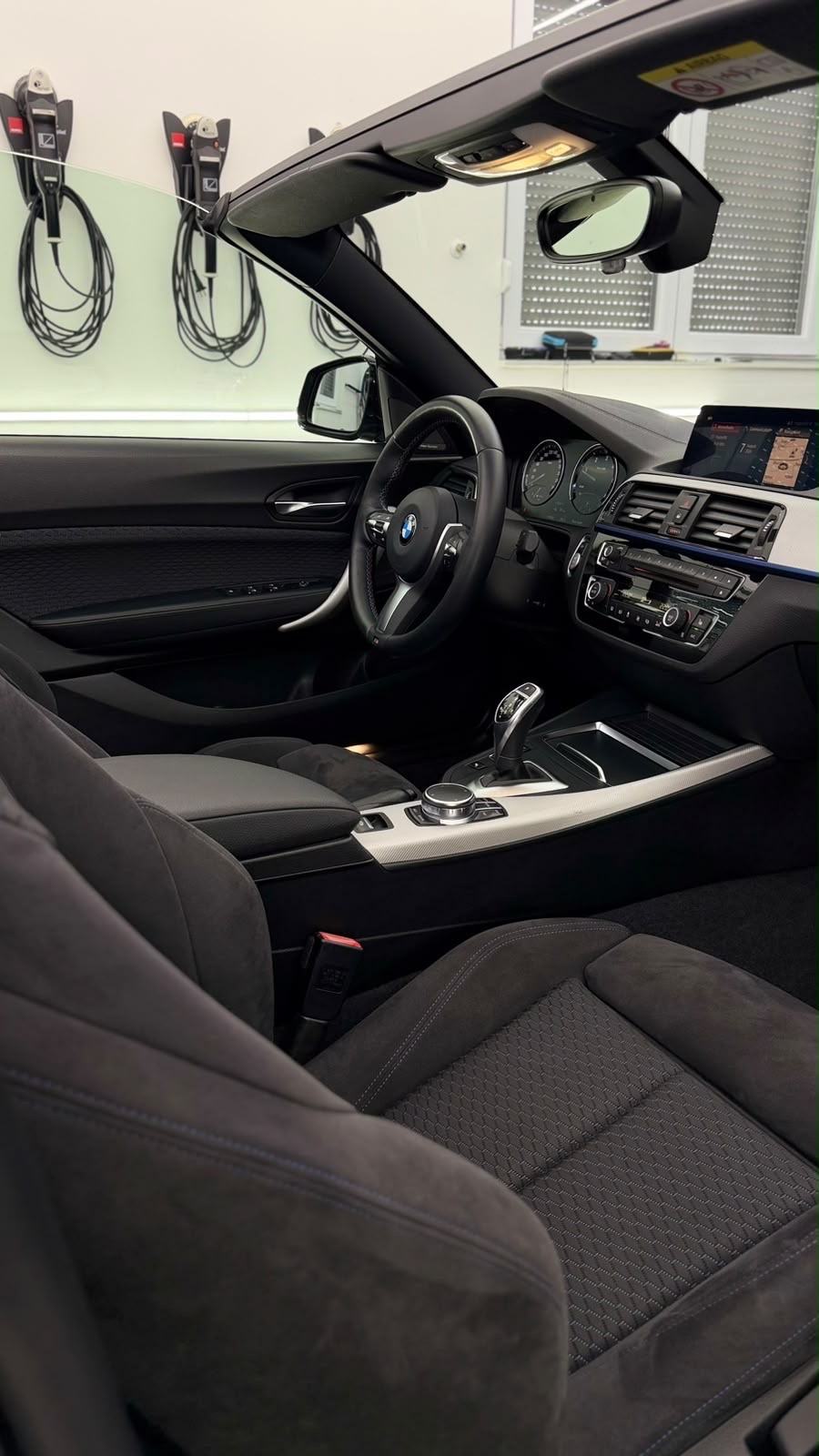BMW serija 2 CABRIO°M SPORT°NAVI°HK°M KOČNICE°ADAPTIVE LED°ALU19°, fotografija 16