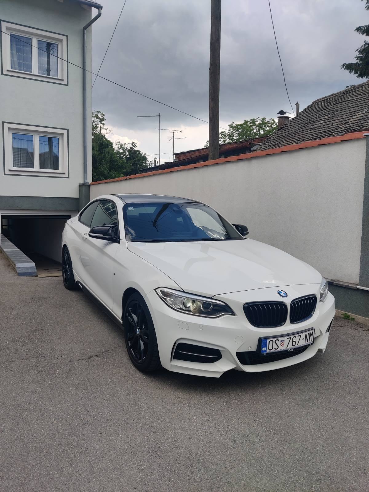 BMW serija 2 M235i---TOP STANJE----SERVISNA BMW---, fotografija 2