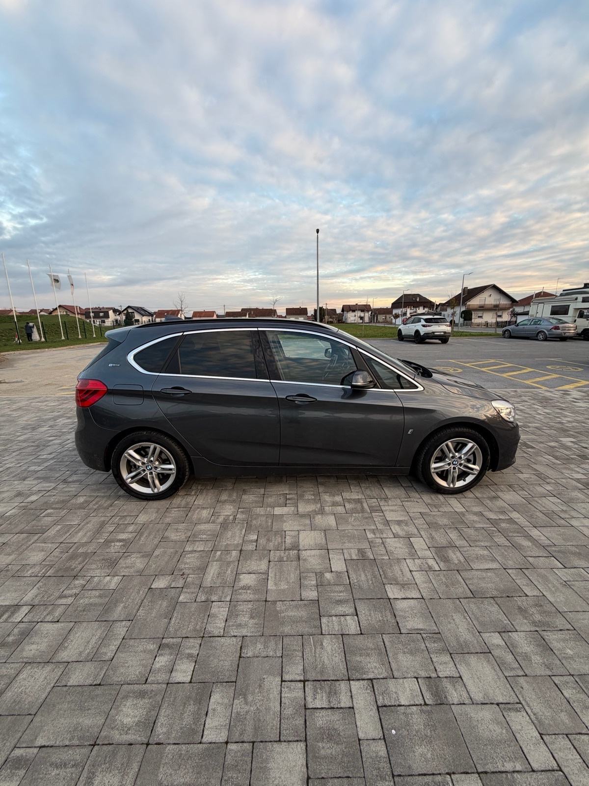 BMW serija 2 Luxury, Plug in Hybrid, 2017, Xenon, Led, Alu, fotografija 12