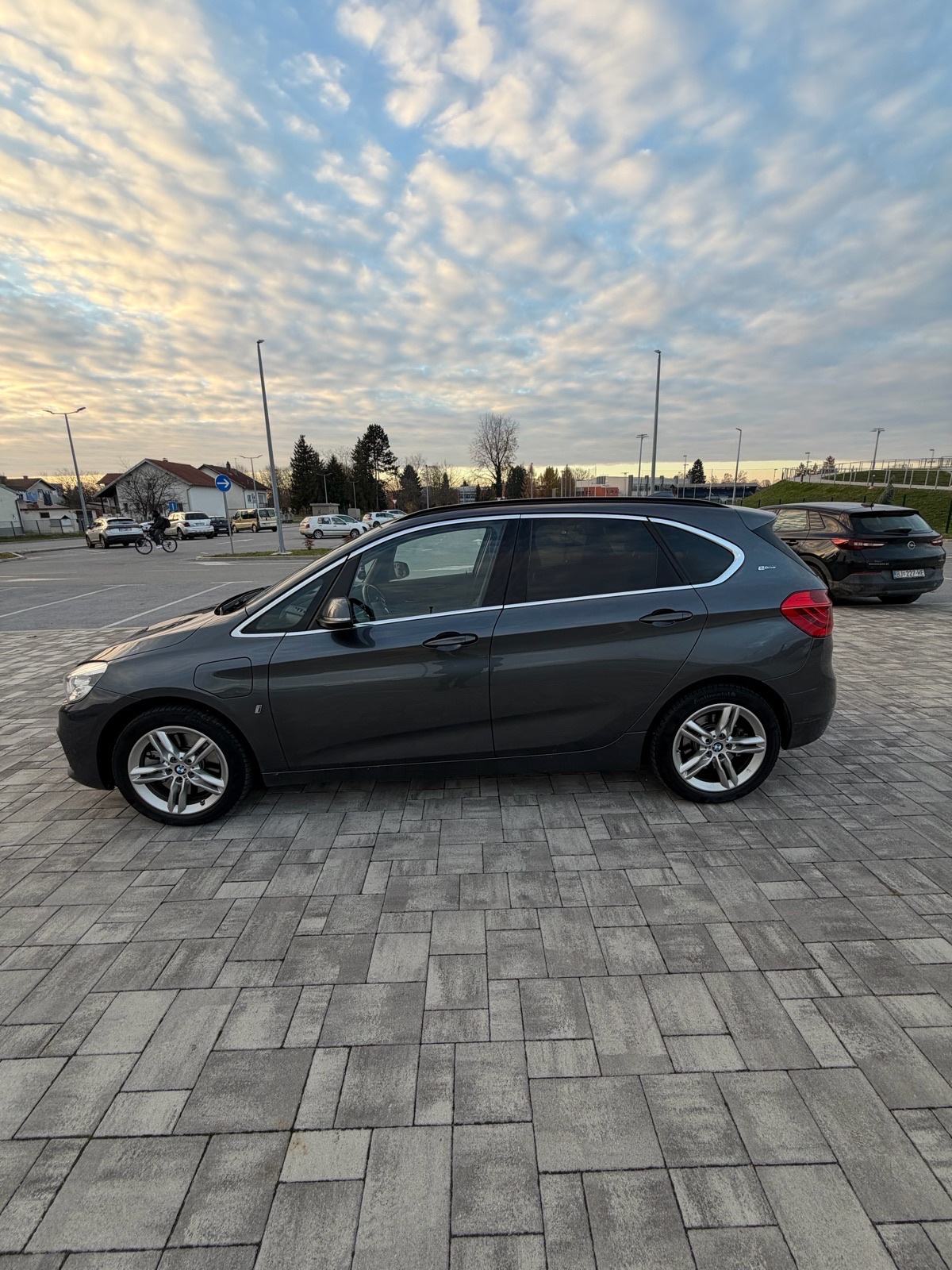 BMW serija 2 Luxury, Plug in Hybrid, 2017, Xenon, Led, Alu, fotografija 16
