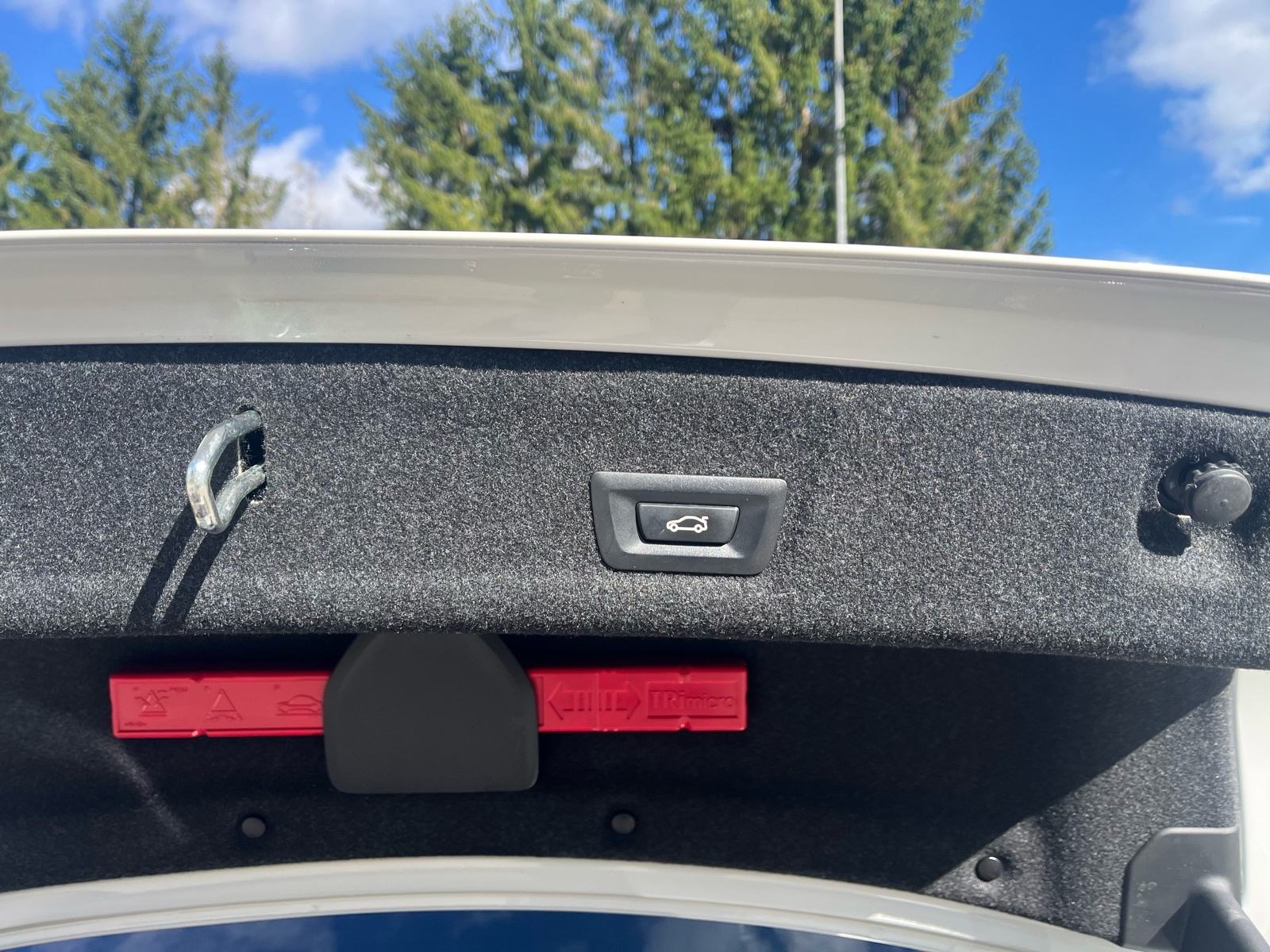 BMW serija 3, 2022g.,automatik, siber, servis napravljen 04.07., fotografija 12