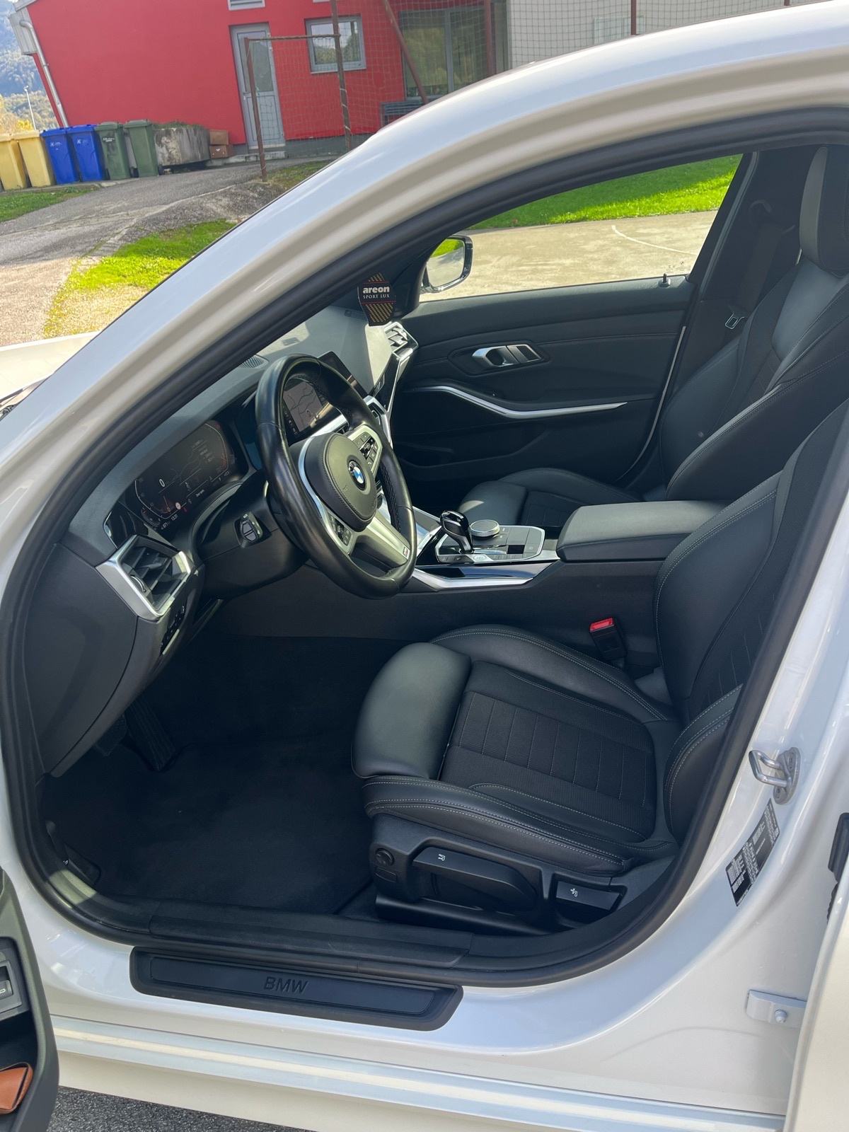 BMW serija 3, 2022g.,automatik, siber, servis napravljen 04.07., fotografija 6