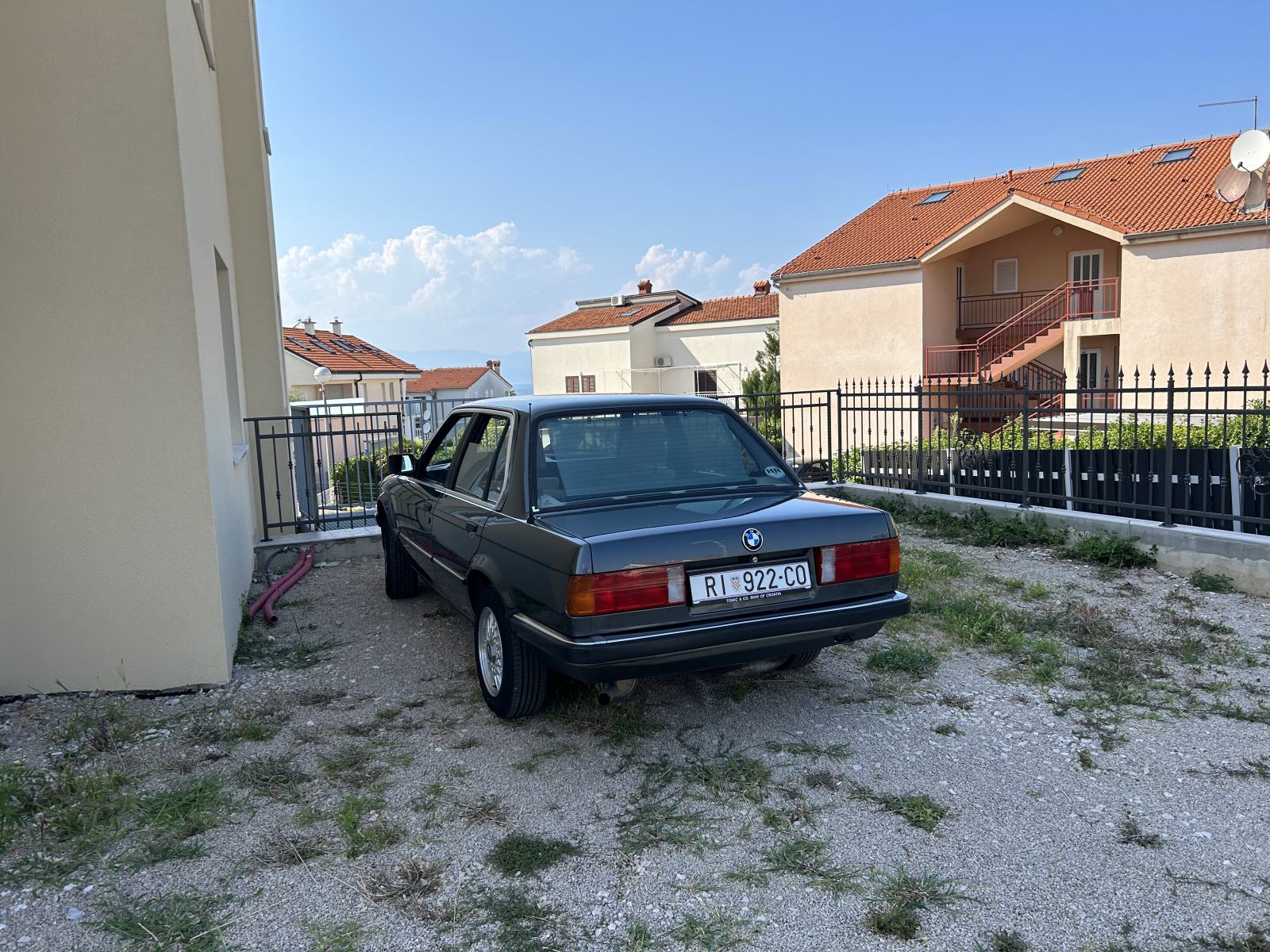 BMW serija 3 316, fotografija 3