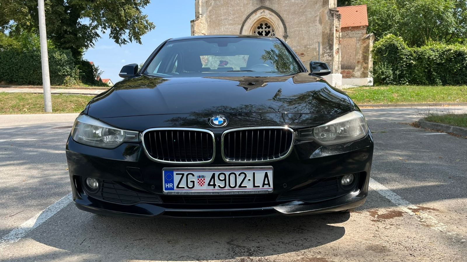BMW serija 3 316d (2.0motor) Top stanje. Reg 03/27, fotografija 12