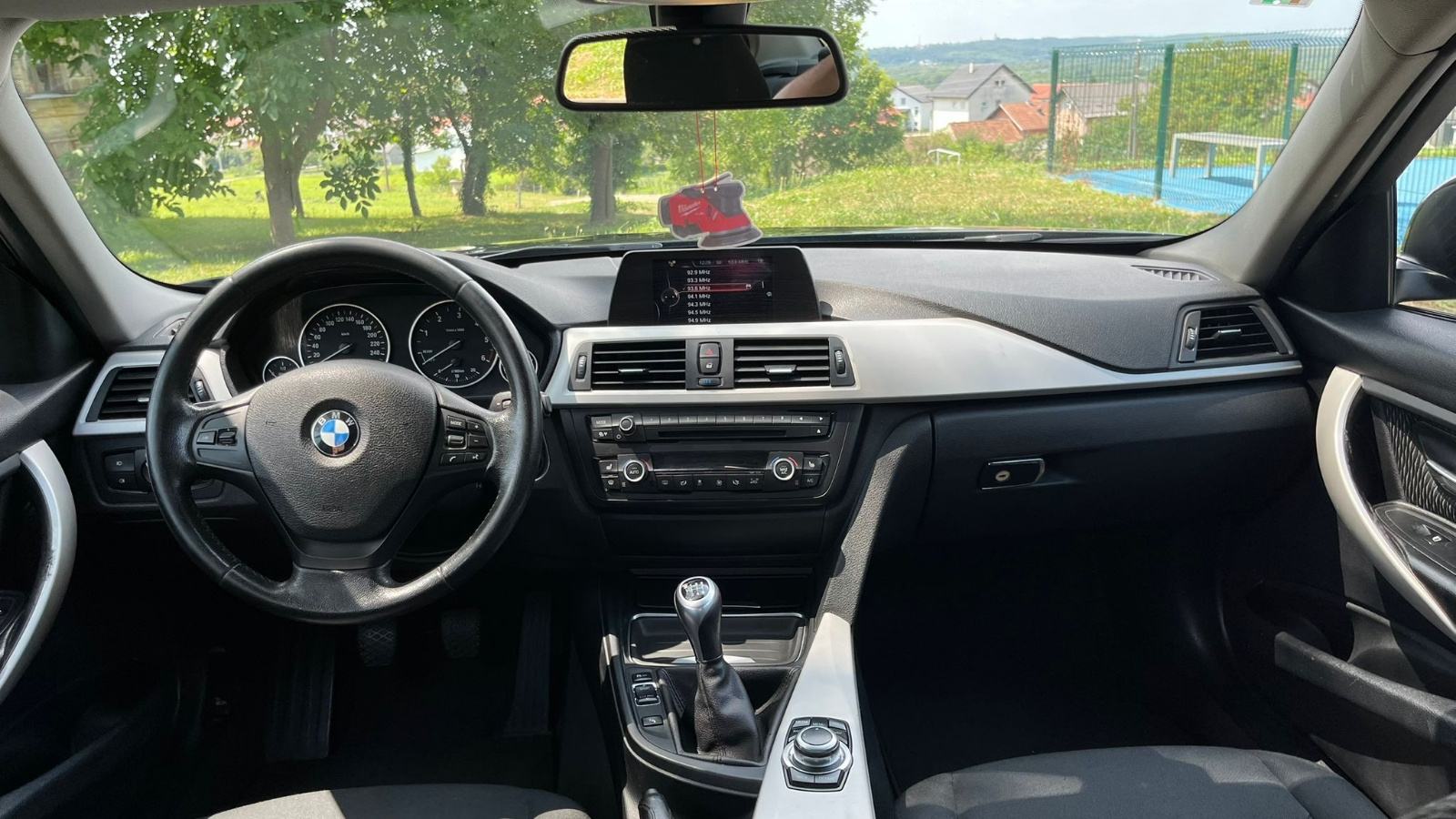 BMW serija 3 316d (2.0motor) Top stanje. Reg 03/27, fotografija 15