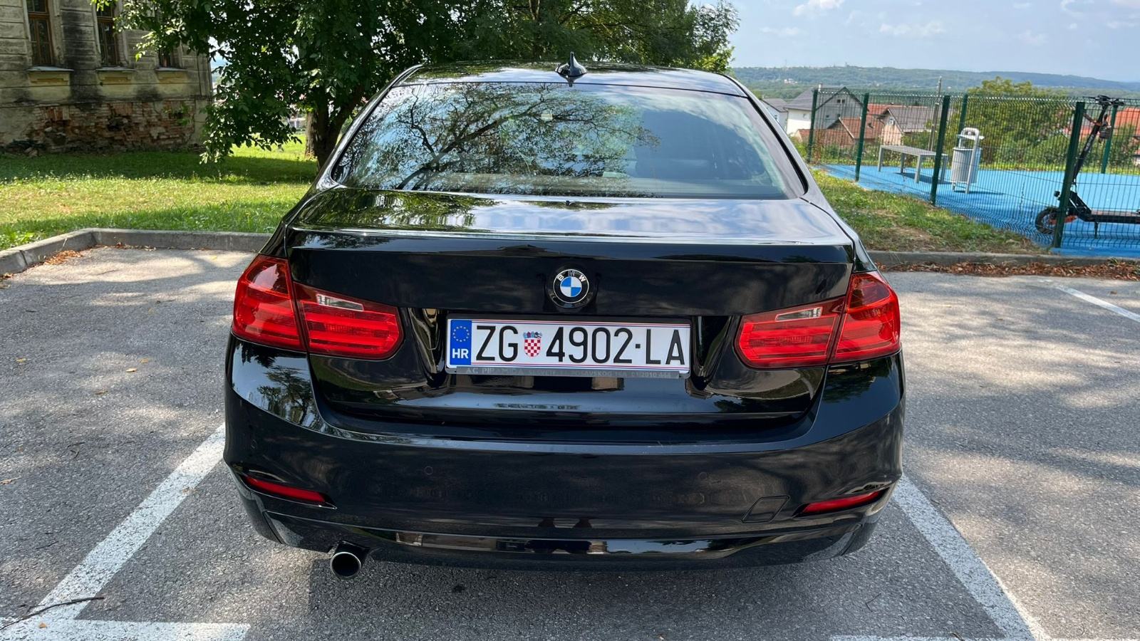 BMW serija 3 316d (2.0motor) Top stanje. Reg 03/27, fotografija 11