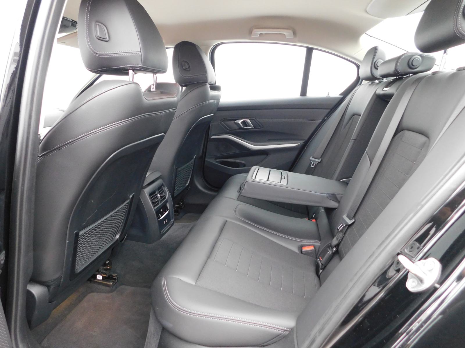 BMW serija 3 316d automatik-LEASING BEZ UČEŠĆA!, fotografija 11