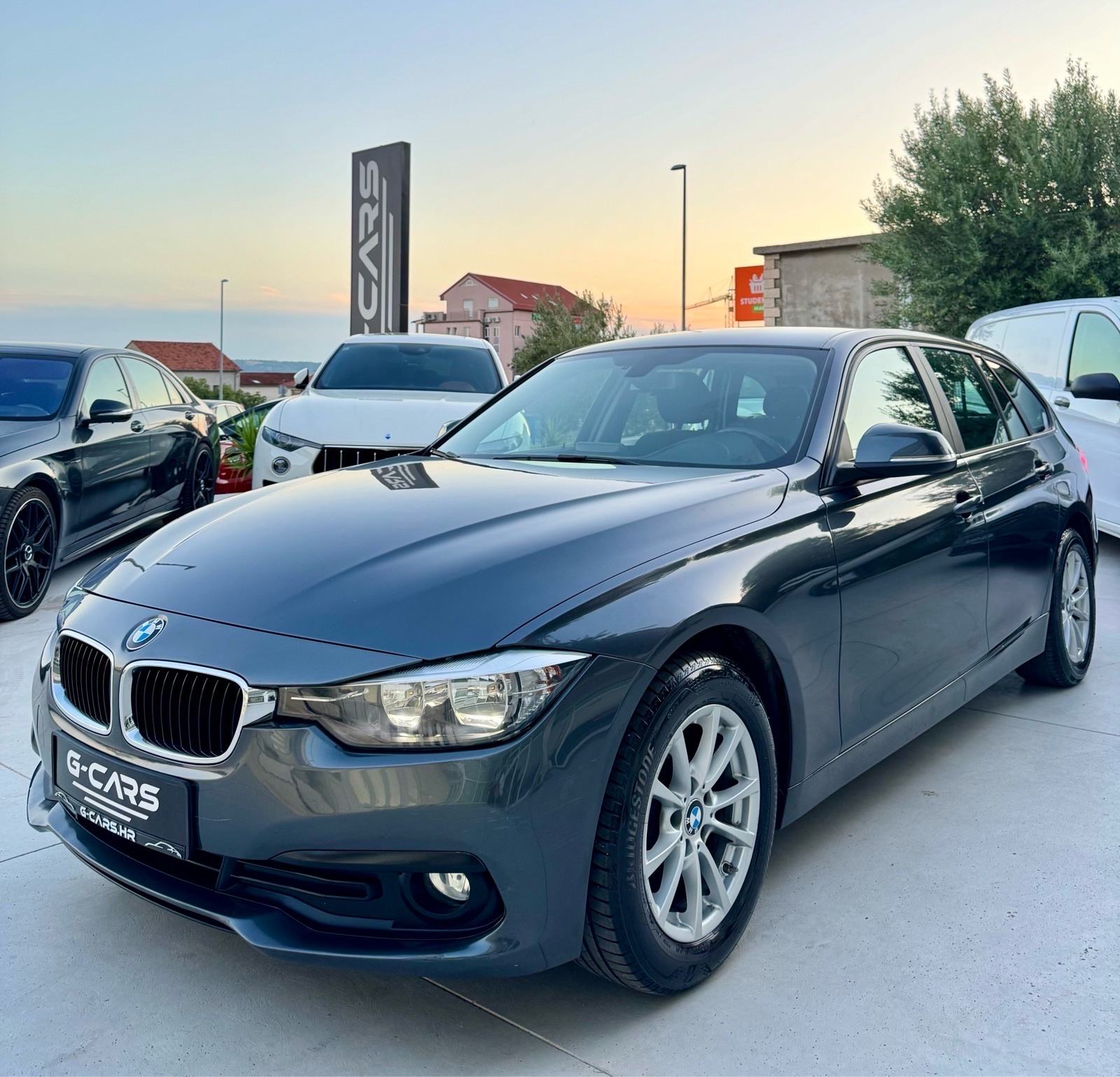 BMW serija 3 316d —Mod 2017 LCI—140tkm—SERVISNA—REG.GOD.DANA—NAVI—PDC!, fotografija 2