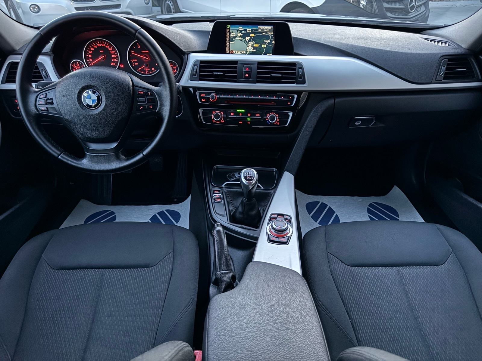 BMW serija 3 316d —Mod 2017 LCI—140tkm—SERVISNA—REG.GOD.DANA—NAVI—PDC!, fotografija 16