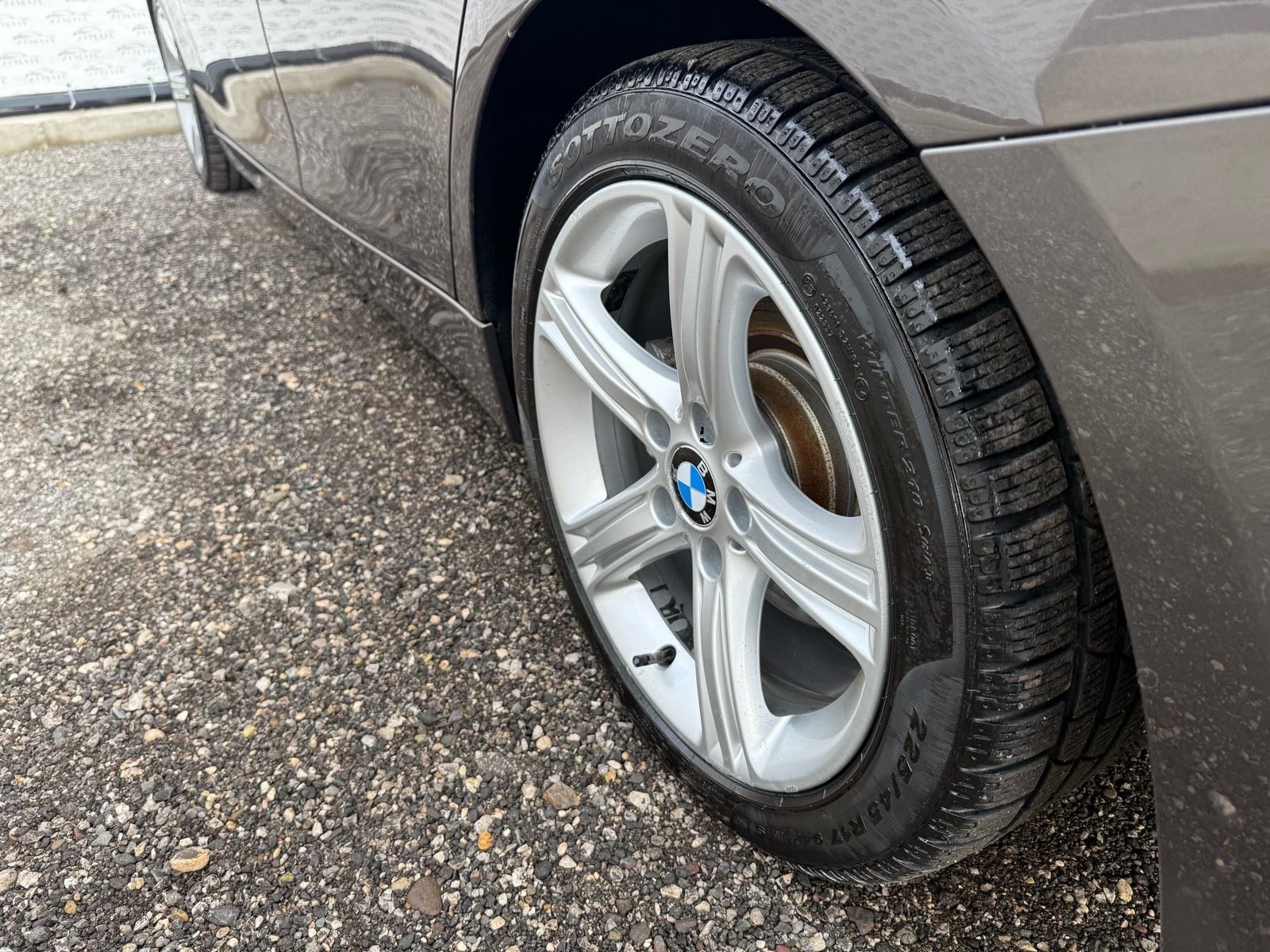 BMW 316d MEMORIJA | ALU 17 | HR AUTO | REG 7/2026, fotografija 13