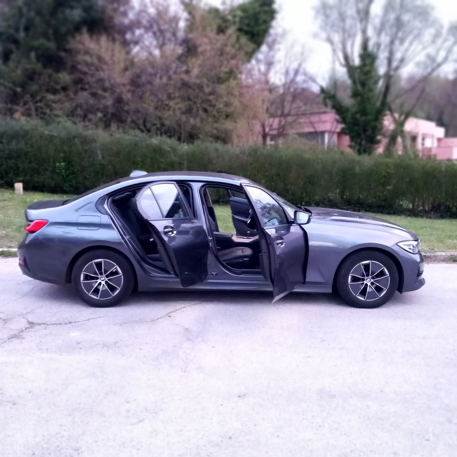BMW serija 3 316d, fotografija 8