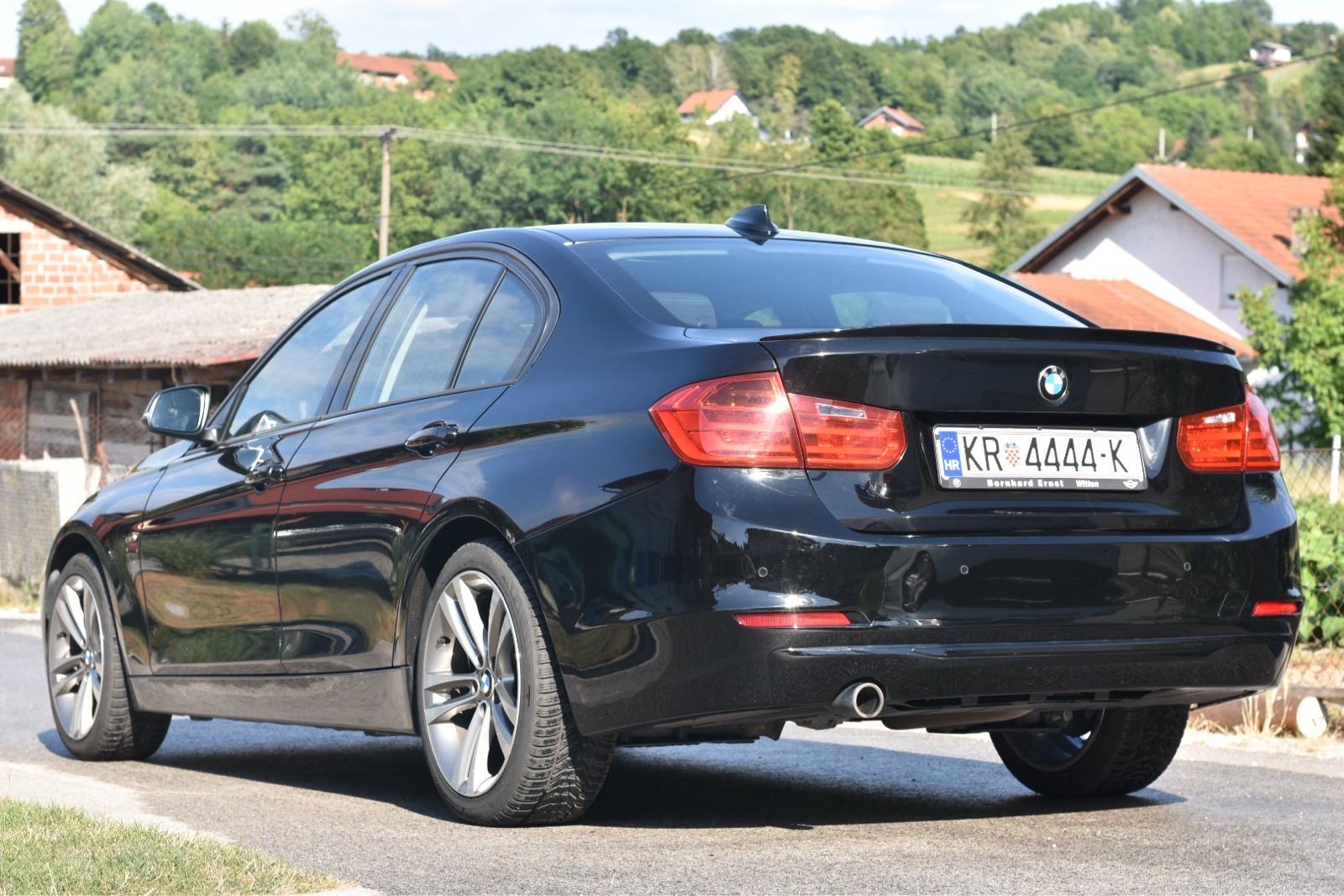 BMW serija 3 316d, fotografija 6