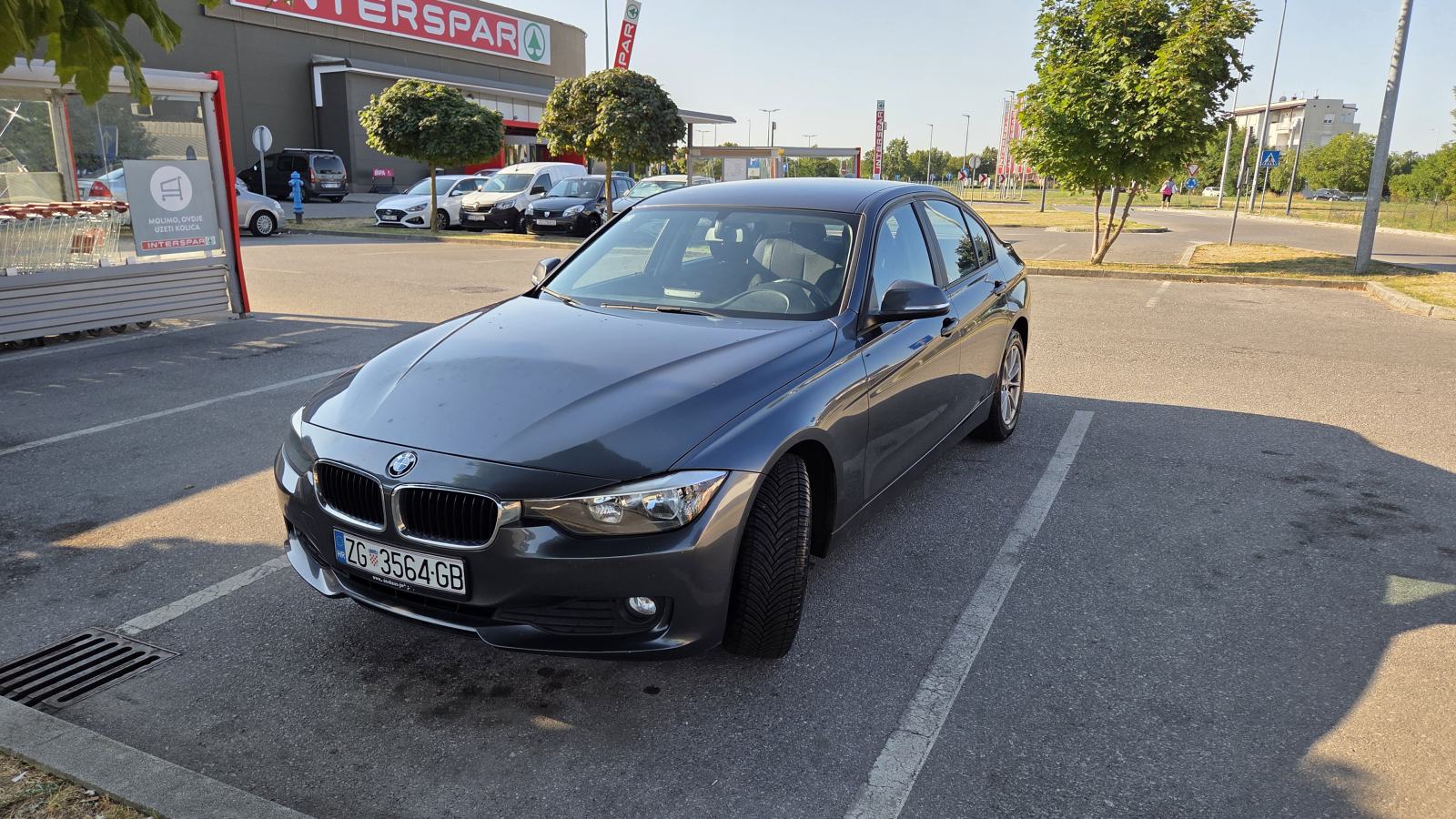 BMW serija 3 316d, fotografija 4