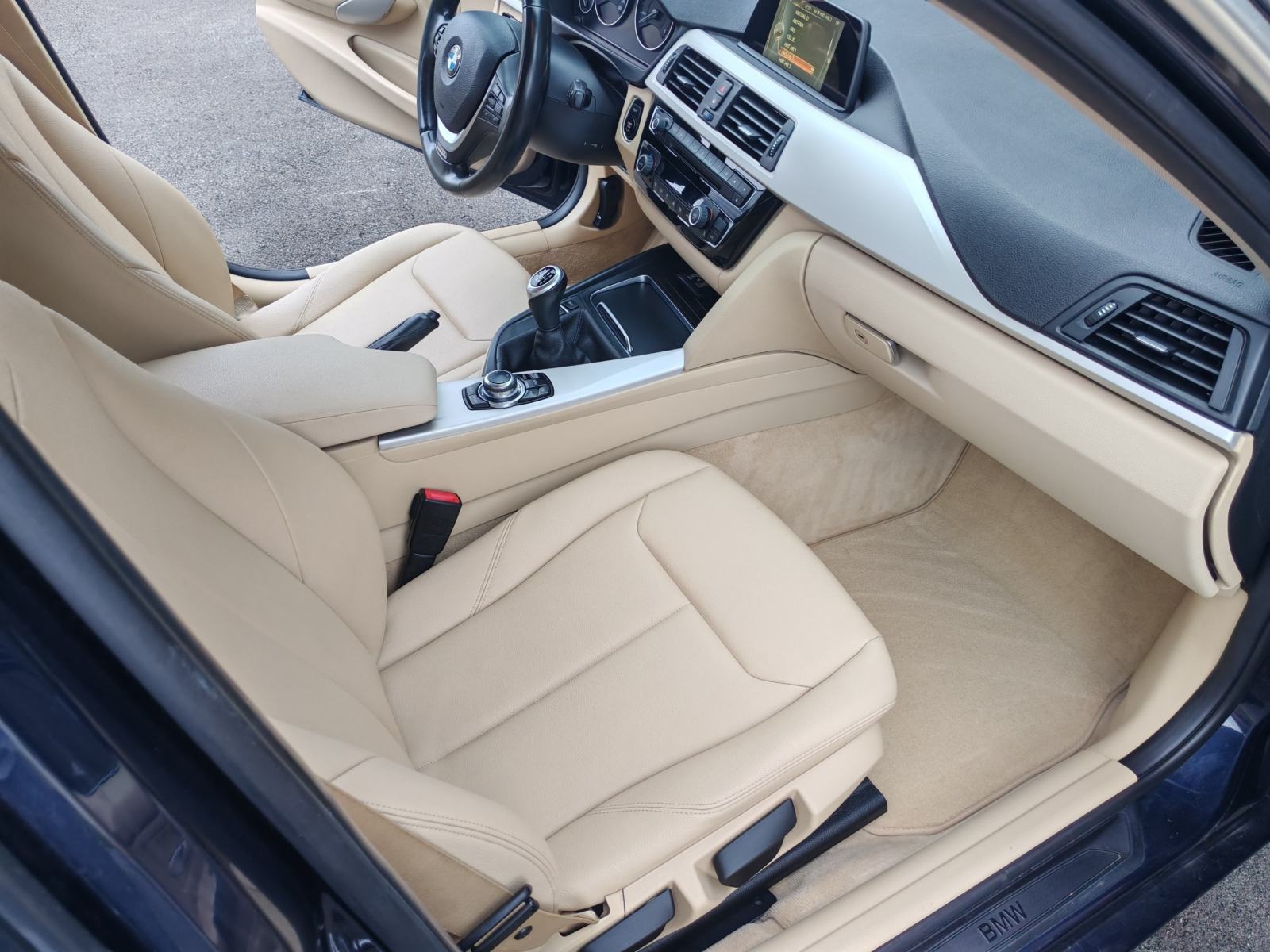 BMW serija 3 316d LCI, fotografija 11