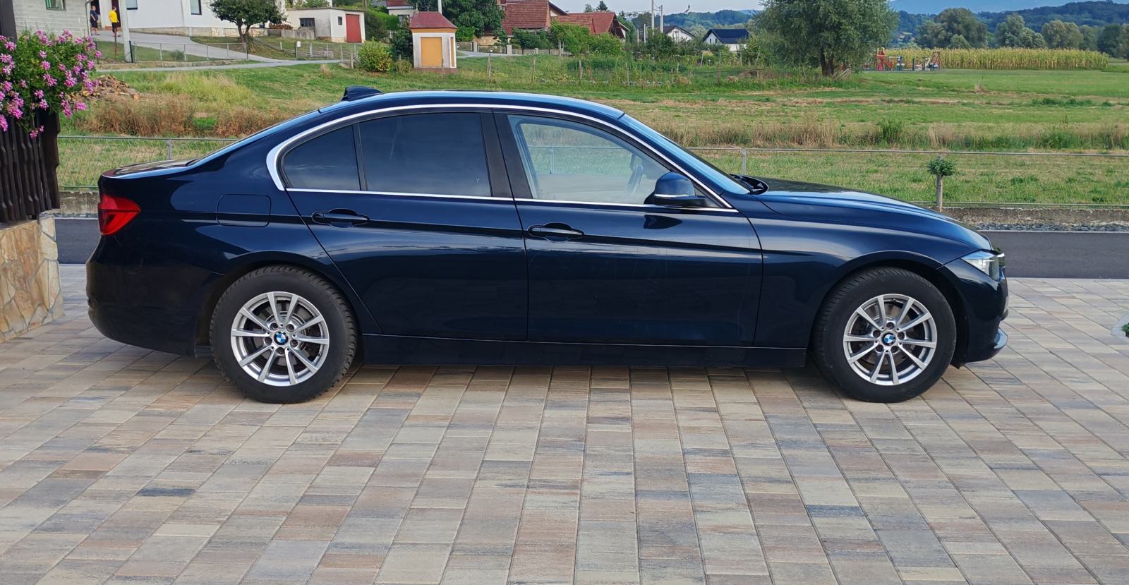 BMW serija 3 316d LCI, fotografija 7