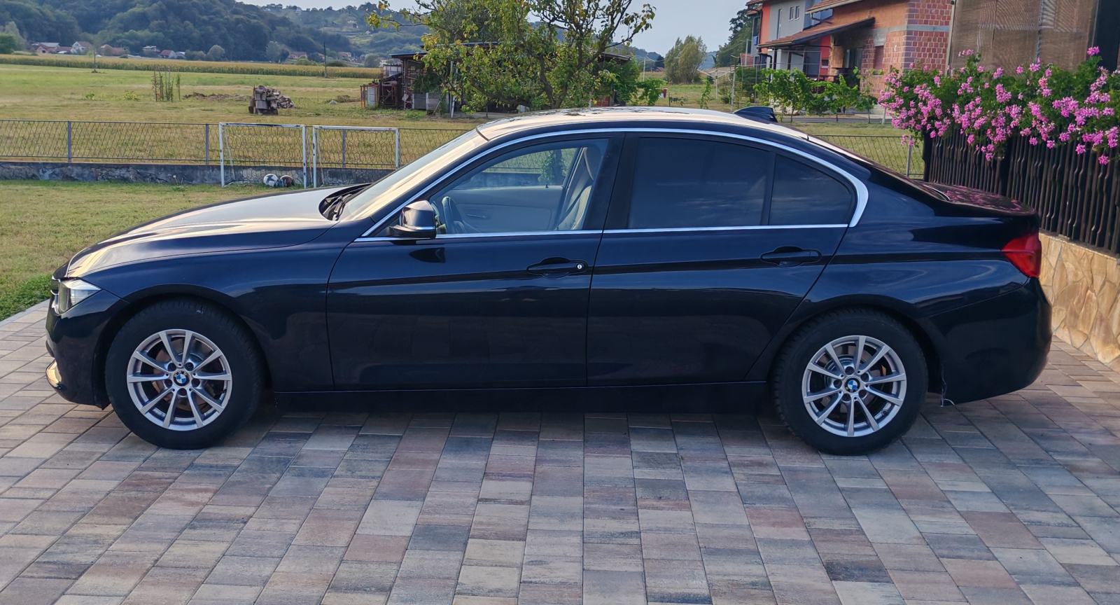 BMW serija 3 316d LCI, fotografija 8