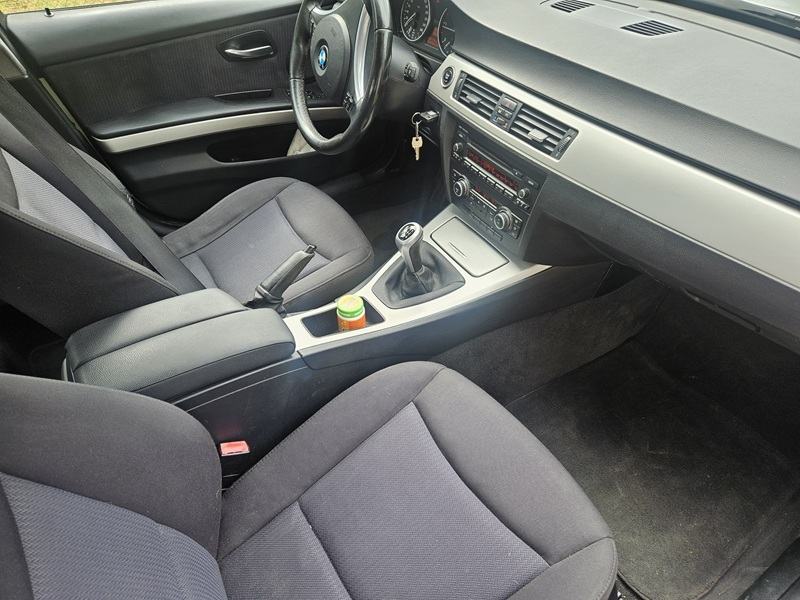 BMW serija 3 316d, fotografija 9