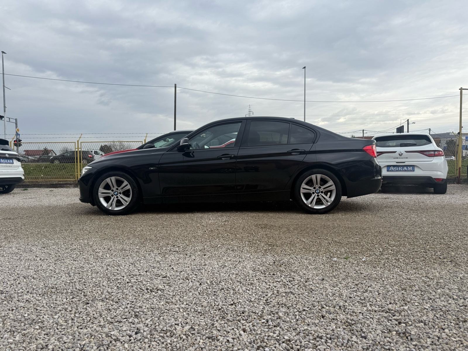 BMW serija 3 318 d*AUTOMATIK*SPORT*NAVI*XENON*START STOP*PDC*ALU*SERVI, fotografija 3