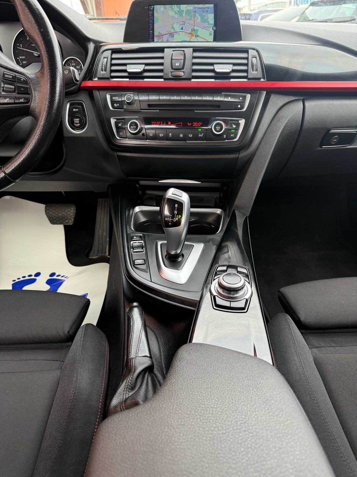 BMW serija 3 318 d*AUTOMATIK*SPORT*NAVI*XENON*START STOP*PDC*ALU*SERVI, fotografija 14