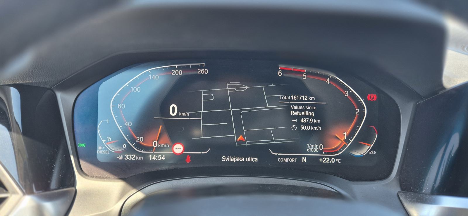 BMW 318d, 2021 | LiveCockpit Prof. | Full LED |168 tkm | ručni mjenjač, fotografija 12