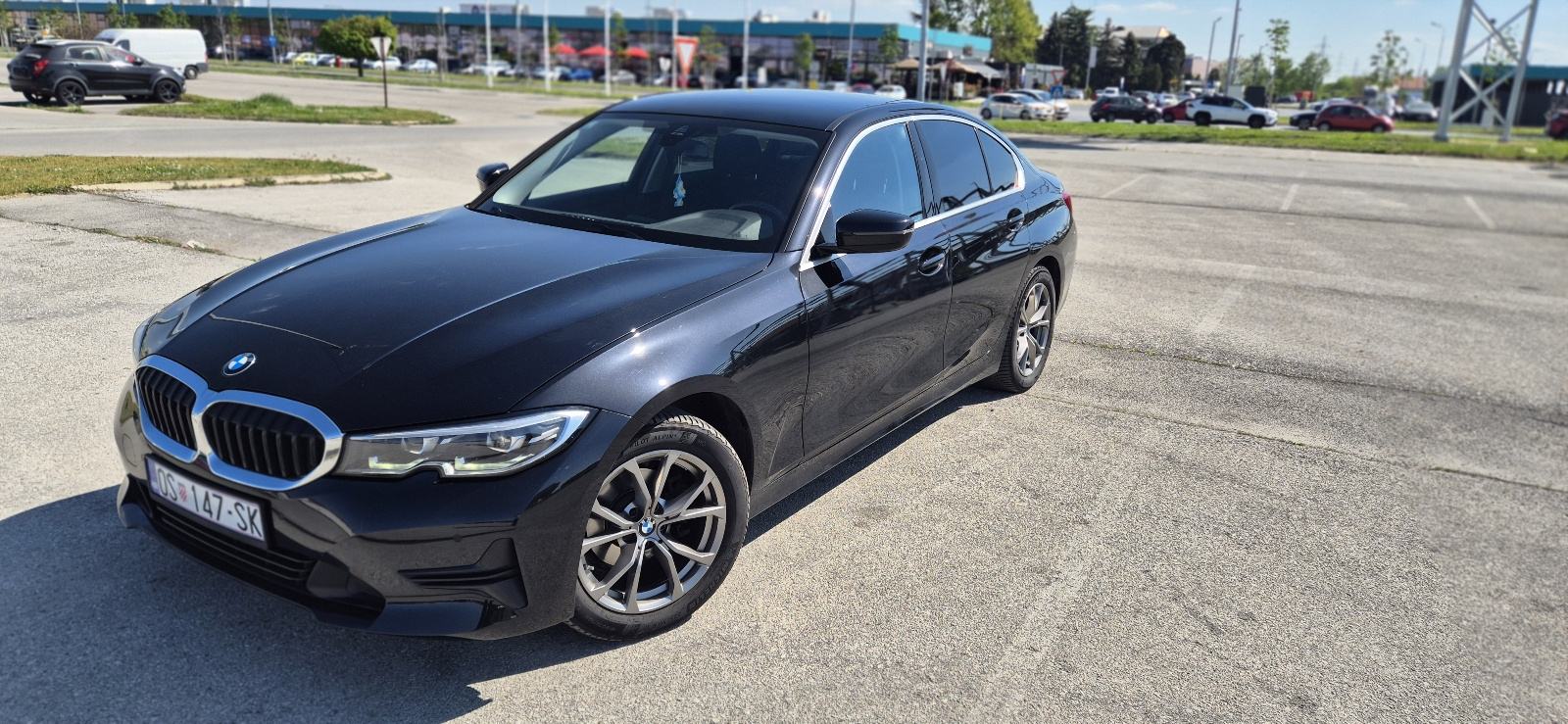 BMW 318d, 2021 | LiveCockpit Prof. | Full LED |168 tkm | ručni mjenjač, fotografija 2