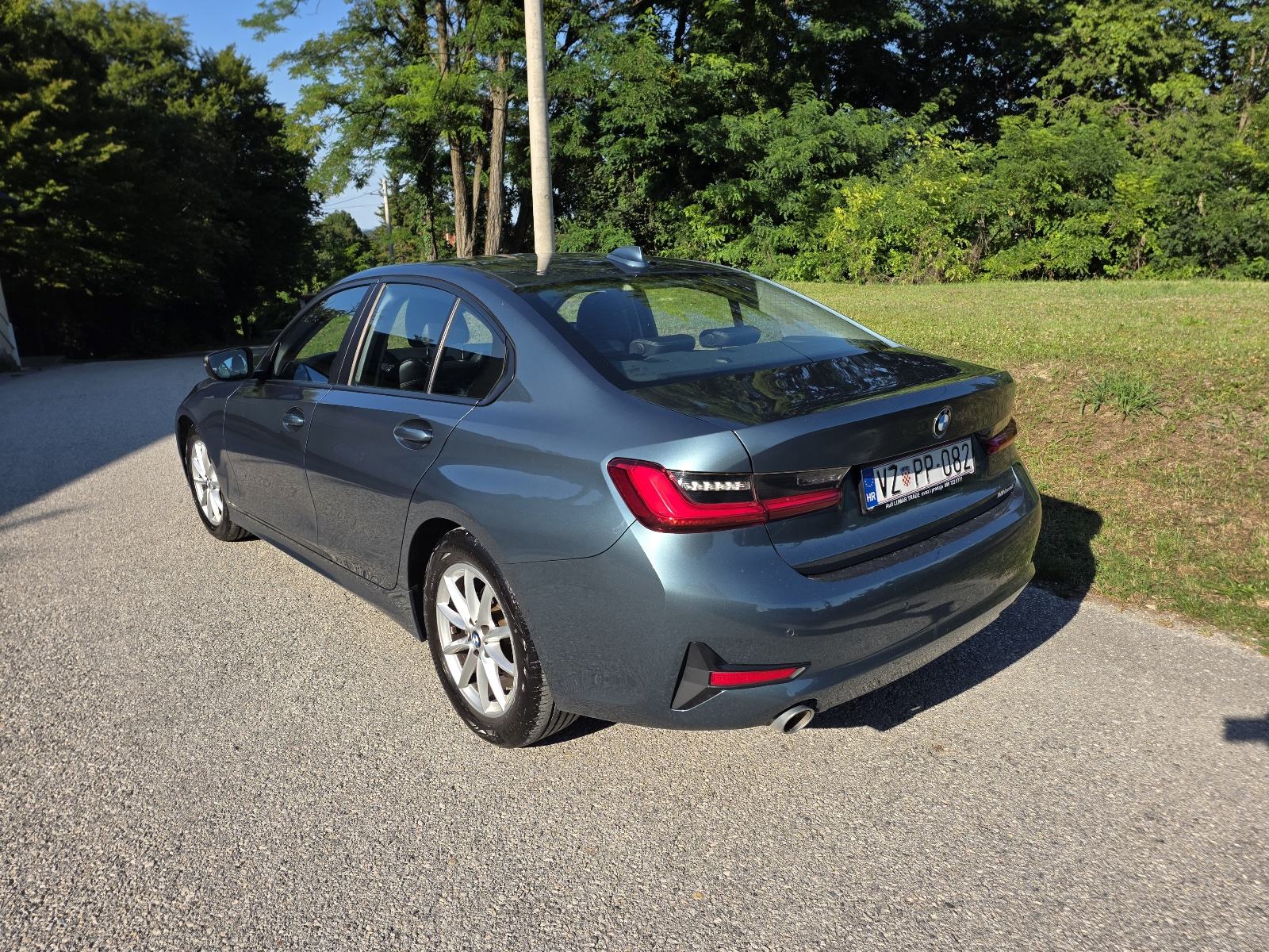 BMW serija 3 318d aut. 2.0 d 150 ks, Led,Pdc,sport sjedala,nema 5%, fotografija 12